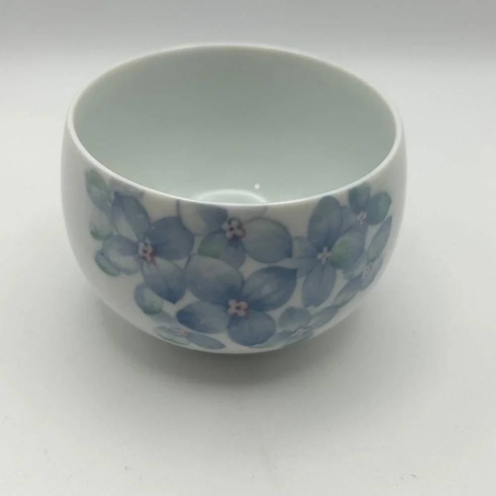 Japanese Porcelain Tea Cup Blue Floral Design‎